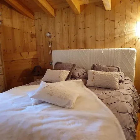 Le Falconnet Au Chalet Cimero Apartment